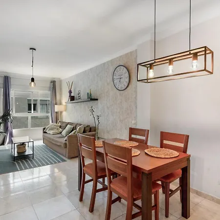 Exposito's Vacation شقة لاس بالماس دي غران كاناريا