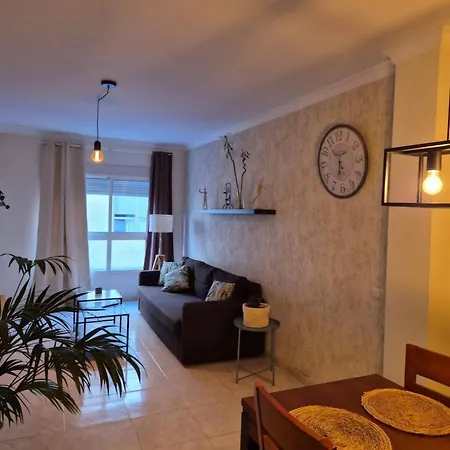 Exposito's Vacation Апартаменти *