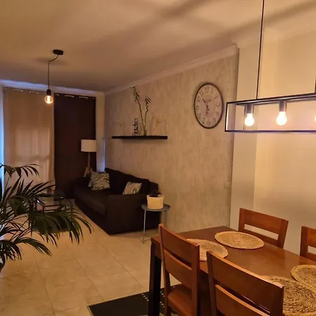 Exposito's Vacation Апартаменти *