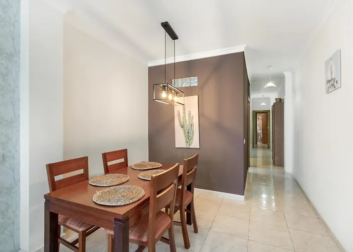 Апартаменти Exposito's Vacation *